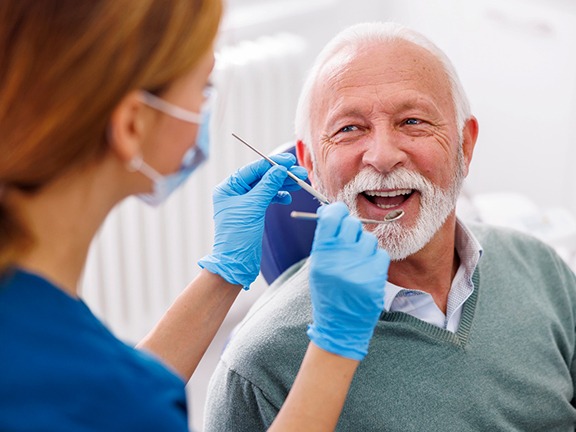 Dental hygienist smiles?